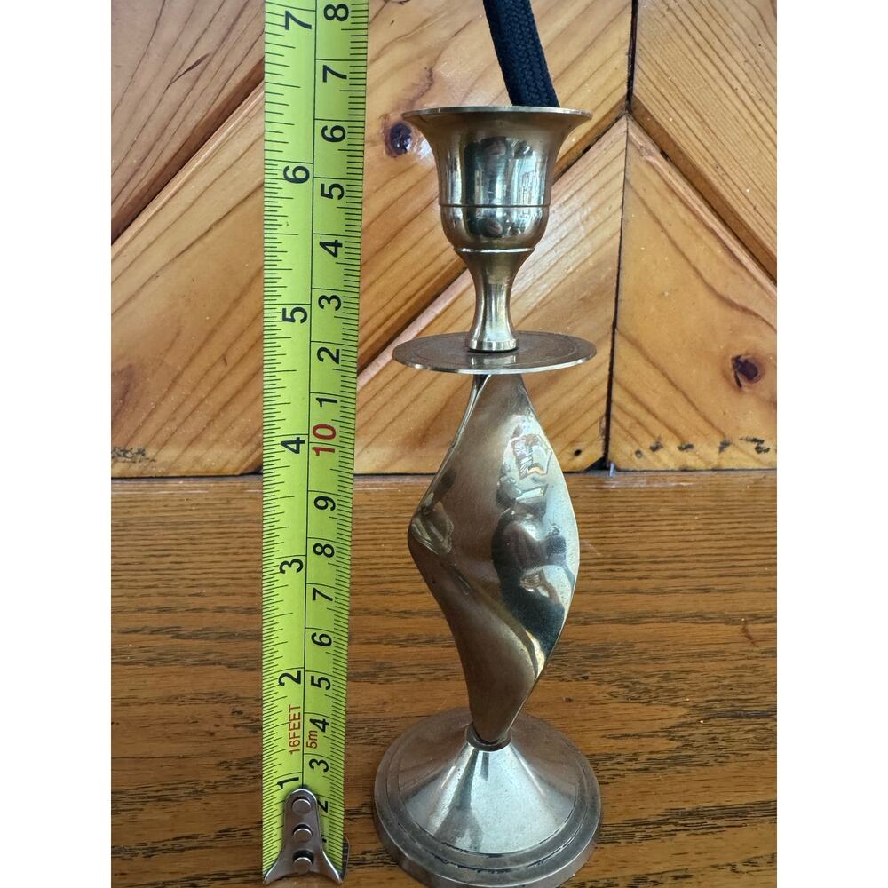 Vintage Brass Candlestick Holder Twisted Candle Holder MCM Mid Century Modern - Picture 3 of 6